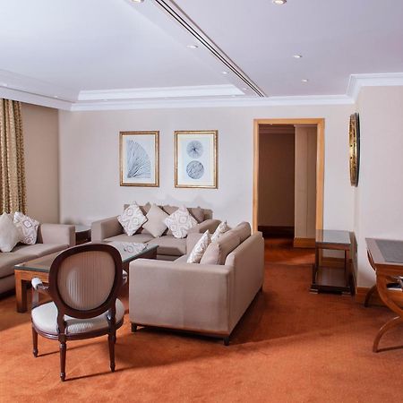 Radisson Blu Martinez Beirut Hotel Eksteriør billede A suite at the InterContinental Hotel, London, Park Lane