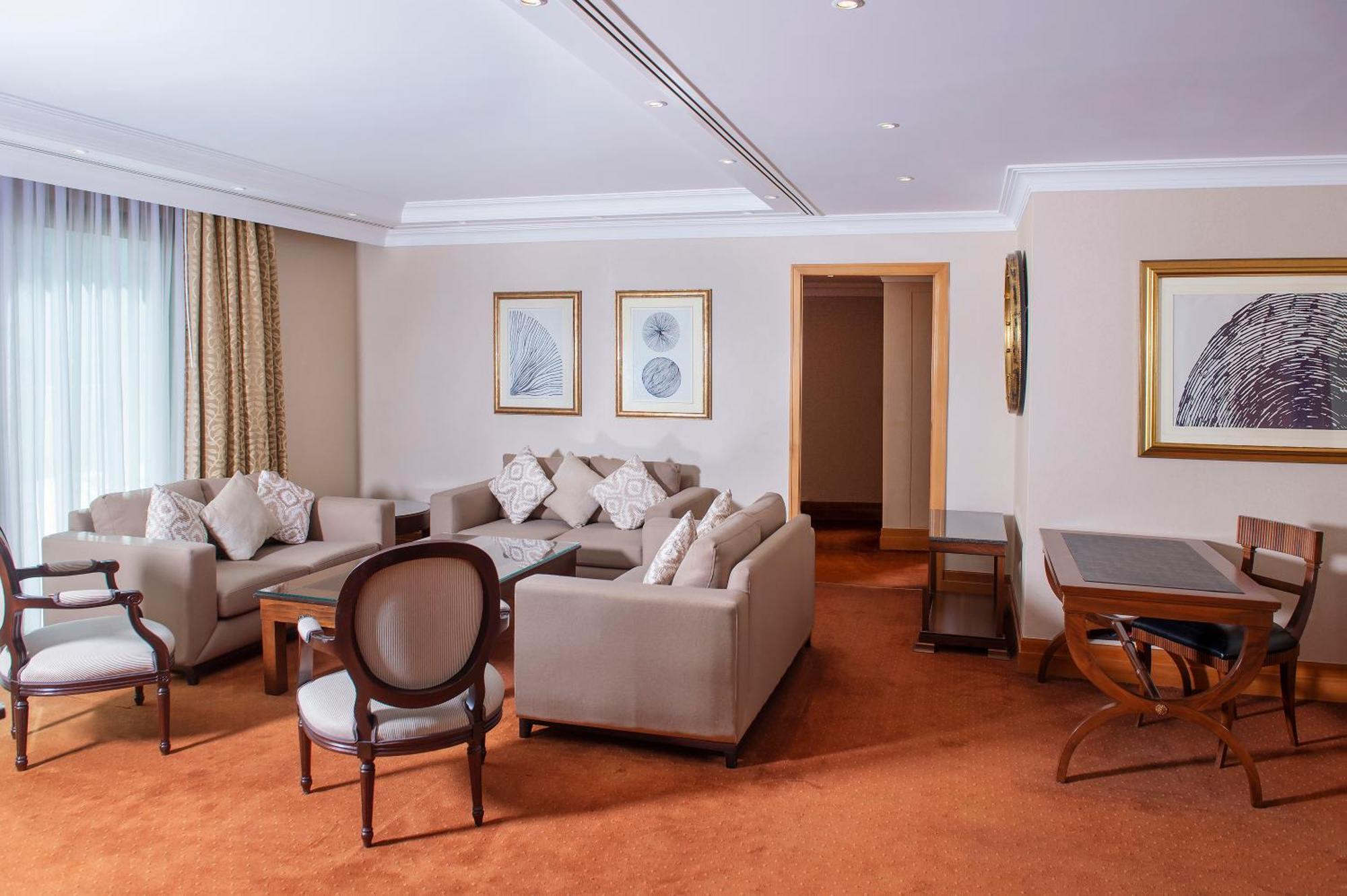 Radisson Blu Martinez Beirut Hotel Eksteriør billede A suite at the InterContinental Hotel, London, Park Lane